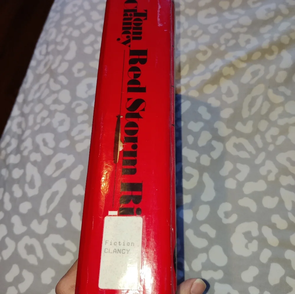 Red storm rising by tom clancy